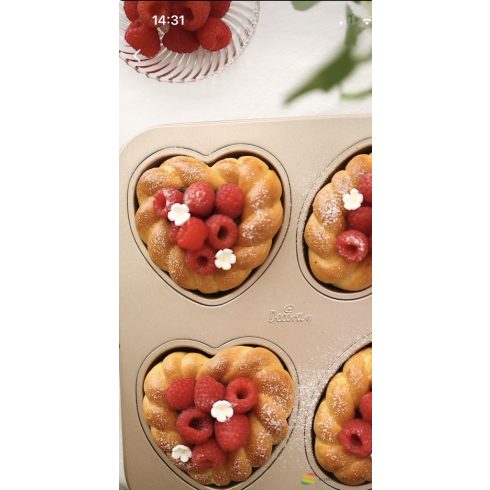 Decora Heart nonstick pan 6 cavitates