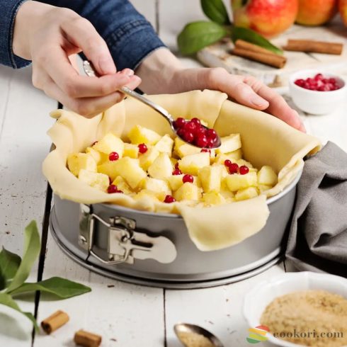 Decora Arabesque crust cutter 30cm