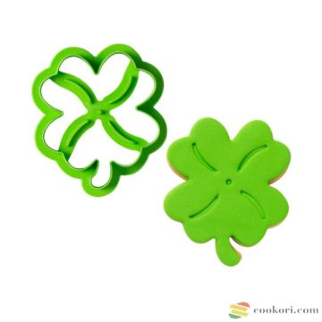 Decora Four leaf cutter 9cm