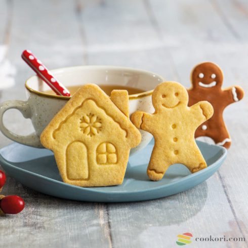 Decora Gingerbread man and house cookie cutter set of 2 pcs