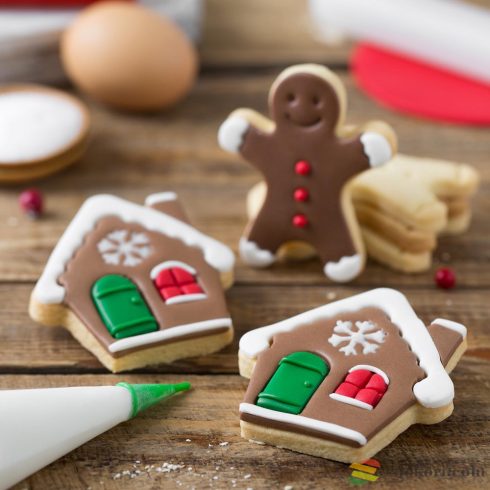 Decora Gingerbread man and house cookie cutter set of 2 pcs