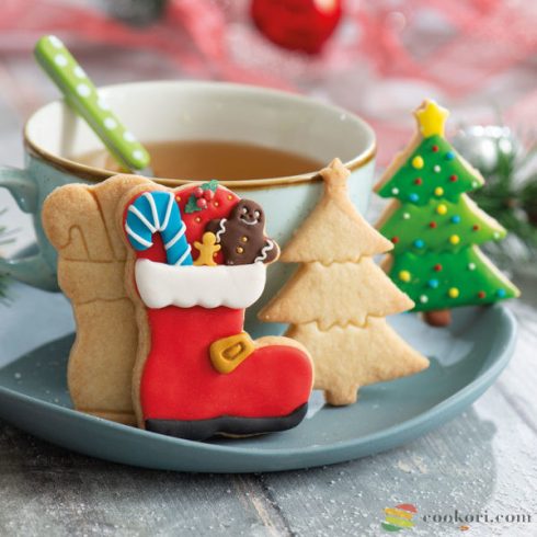 Decora-Christmas-tree-and-boot-cookie-cutter-set