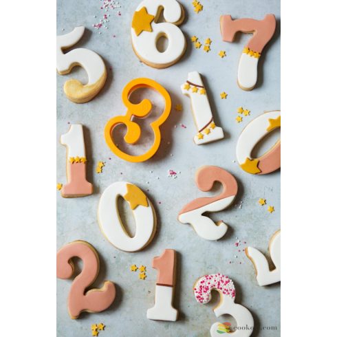 Decora Számok kiszúró készlet 7x5cm, 9db_os