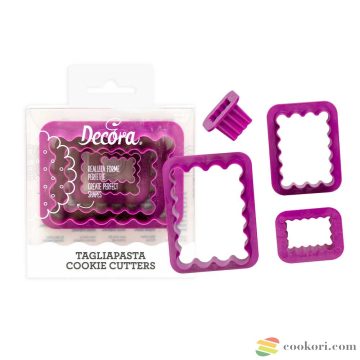 Decora Set of 4 scalloped rectangular cookie cutter