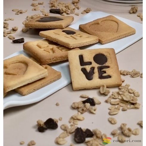 Silikomart "Voila Cookie" Love keksz kiszúró és sütőrács