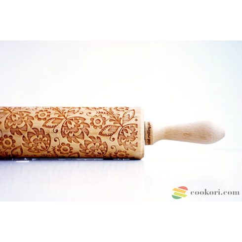 Valek Virág mintás nyújtófa, 45cm, recepttel