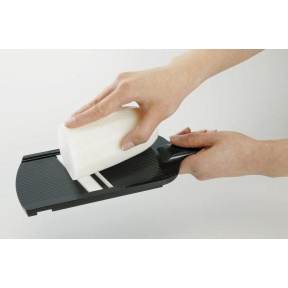 KYOCERA Julienne szeletelő, piros KYOCERA Julienne szeletelő, piros