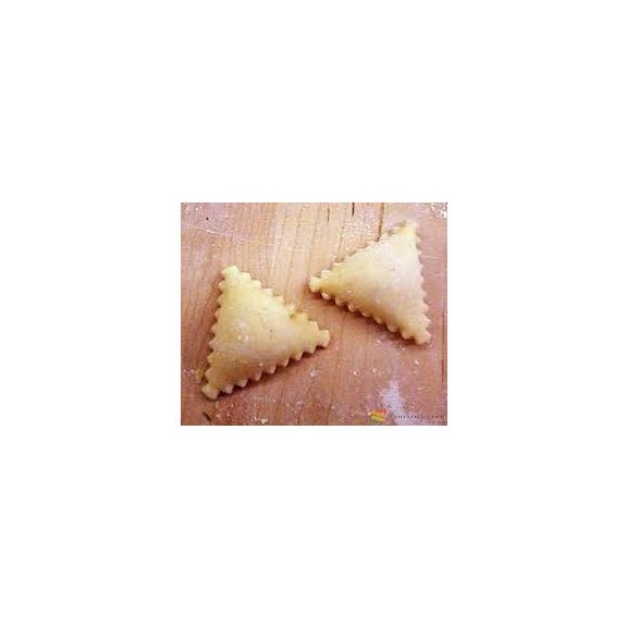 Eppicotispai Ravioli, derelye kiszúró, háromszög Eppicotispai Ravioli, derelye kiszúró, háromszög