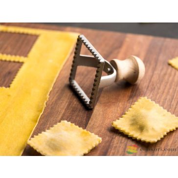 Eppicotispai Ravioli,derelye kiszúró, 7x7cm