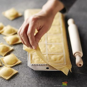   Eppicotispai Alumínium ravioli forma kerek, 12db-os, nyújtóval