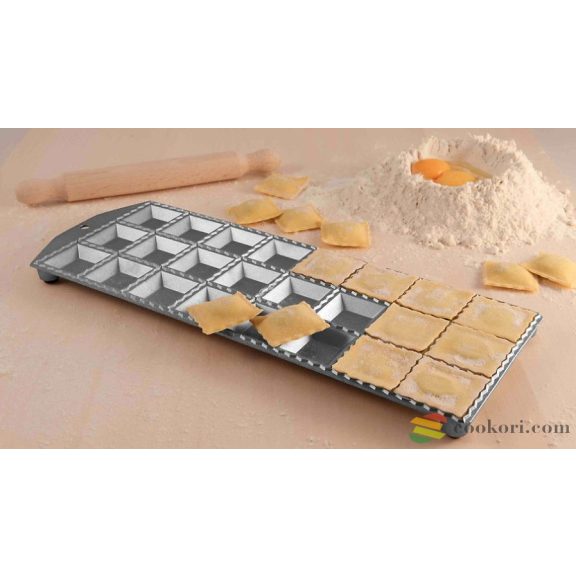 Eppicotispai Alumínium Ravioli forma 24db-os, szögletes, nyújtóval