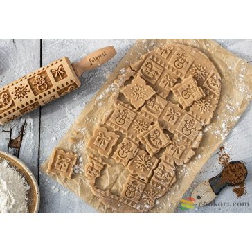   Folkroll "Karácsonyi ajándék" mintás sodrófa M méret, 37cm, recepttel