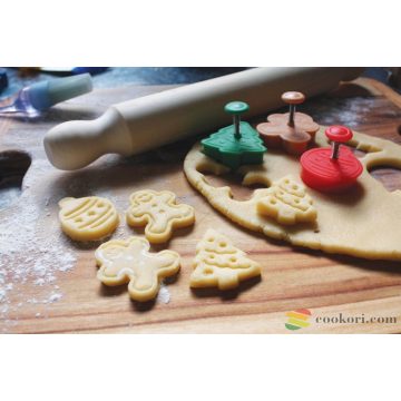 Ibili Cookie cutters with ejector christmas