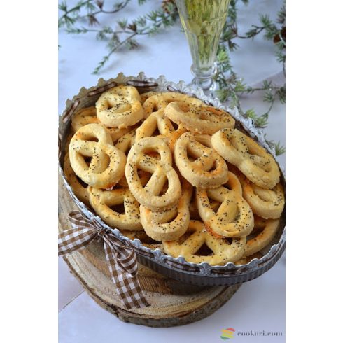 Ibili Brezel cookie cutter