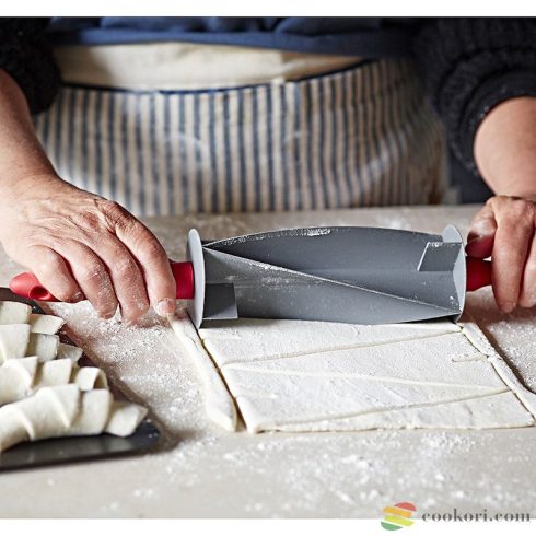 Ibili Croissant cutter roller