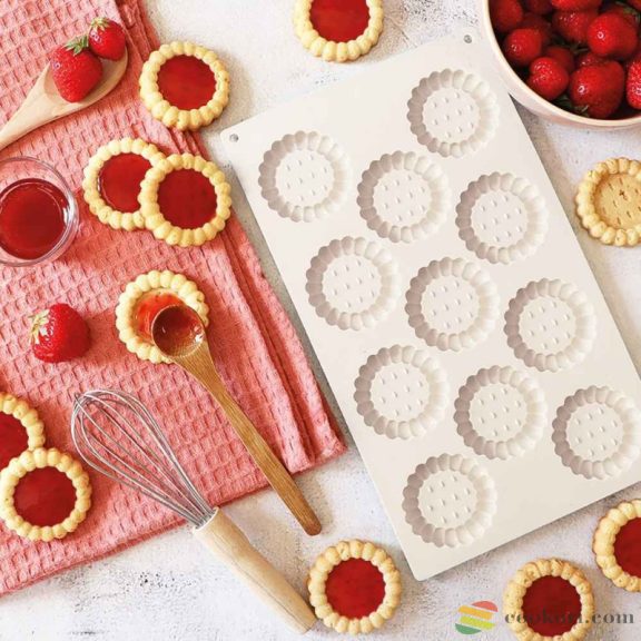 Scrapcooking Szilikon Tartelette/keksz sütőforma, 11db-os
