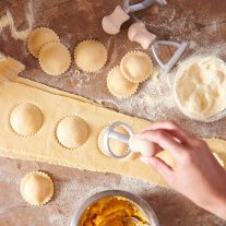 Derelye, tortellini, ravioli készítés